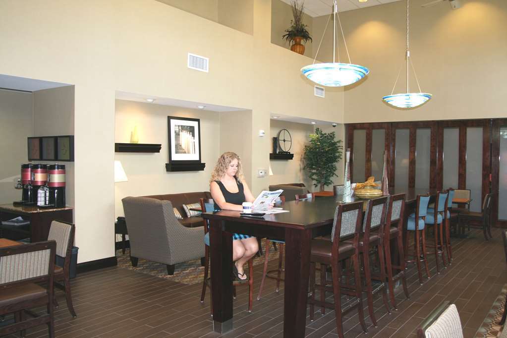 Hampton Inn & Suites Flowery Branch Restaurant foto